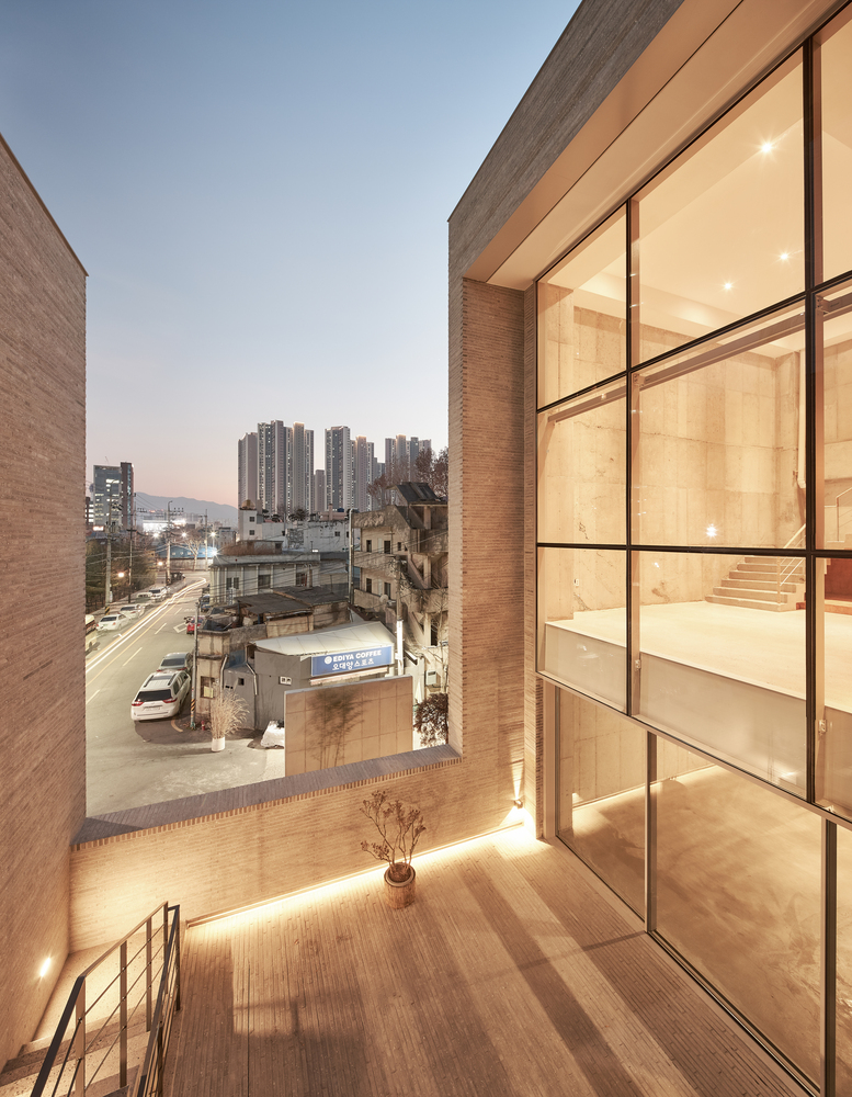 韩国362平米的现代住宅建筑---酷图编号11