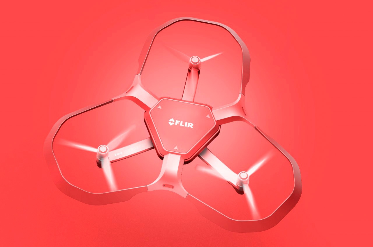 可以帮助消防员快速定位建筑物中火源的热成像无人机封面大图