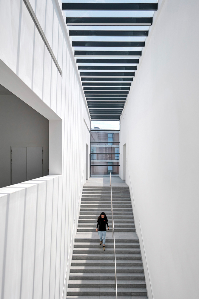 5690平米的上海青浦平和运动中心---酷图编号1353243