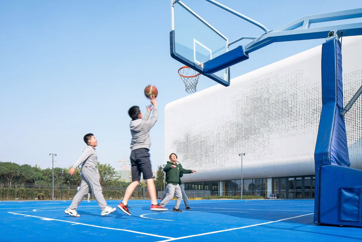 5690平米的上海青浦平和运动中心---酷图编号1353244