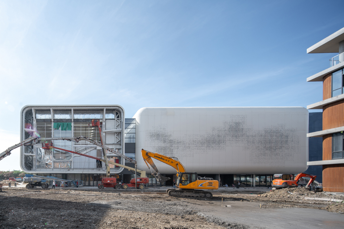 5690平米的上海青浦平和运动中心---酷图编号1353247