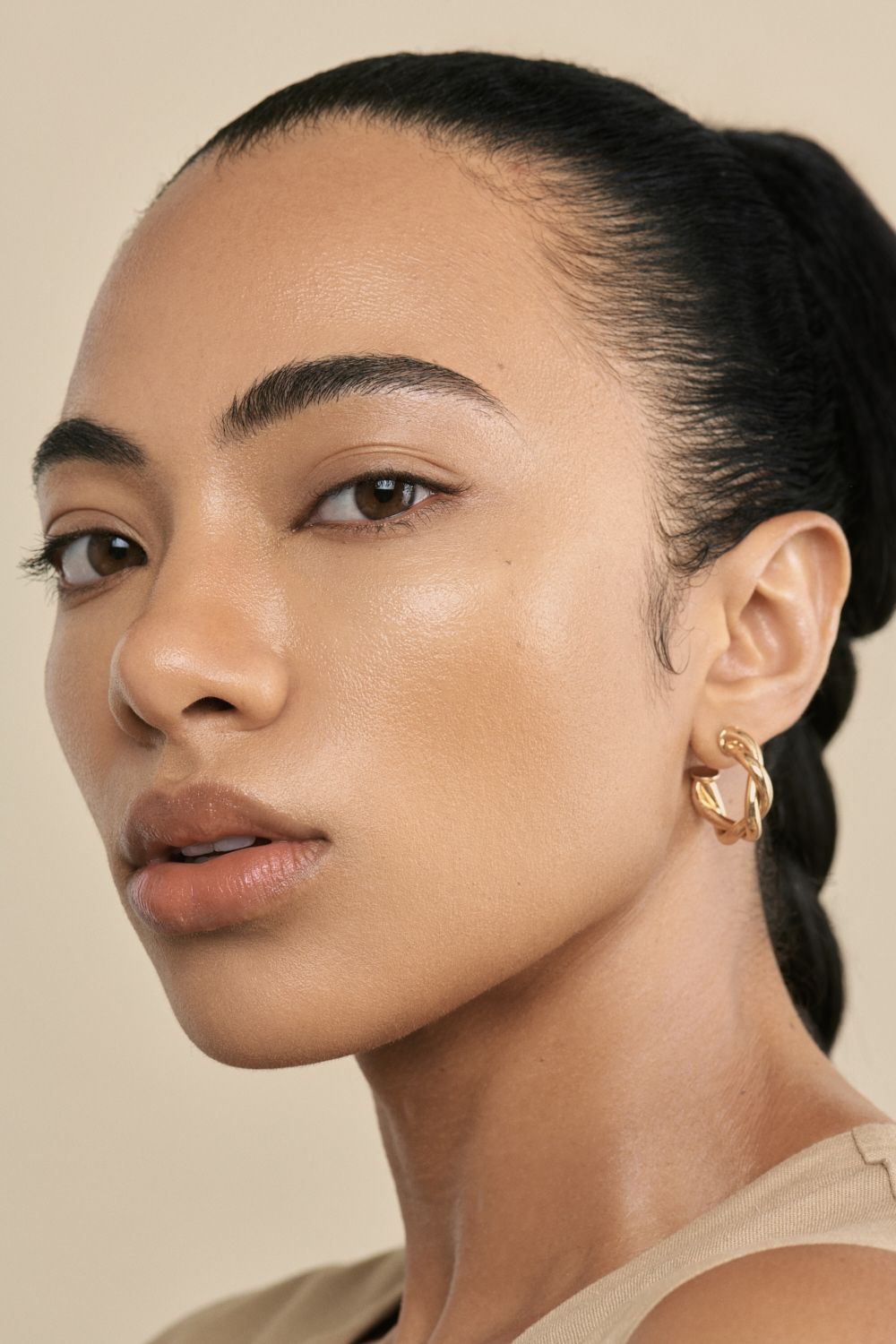 lelive beauty-时尚肌肤美容人像封面大图