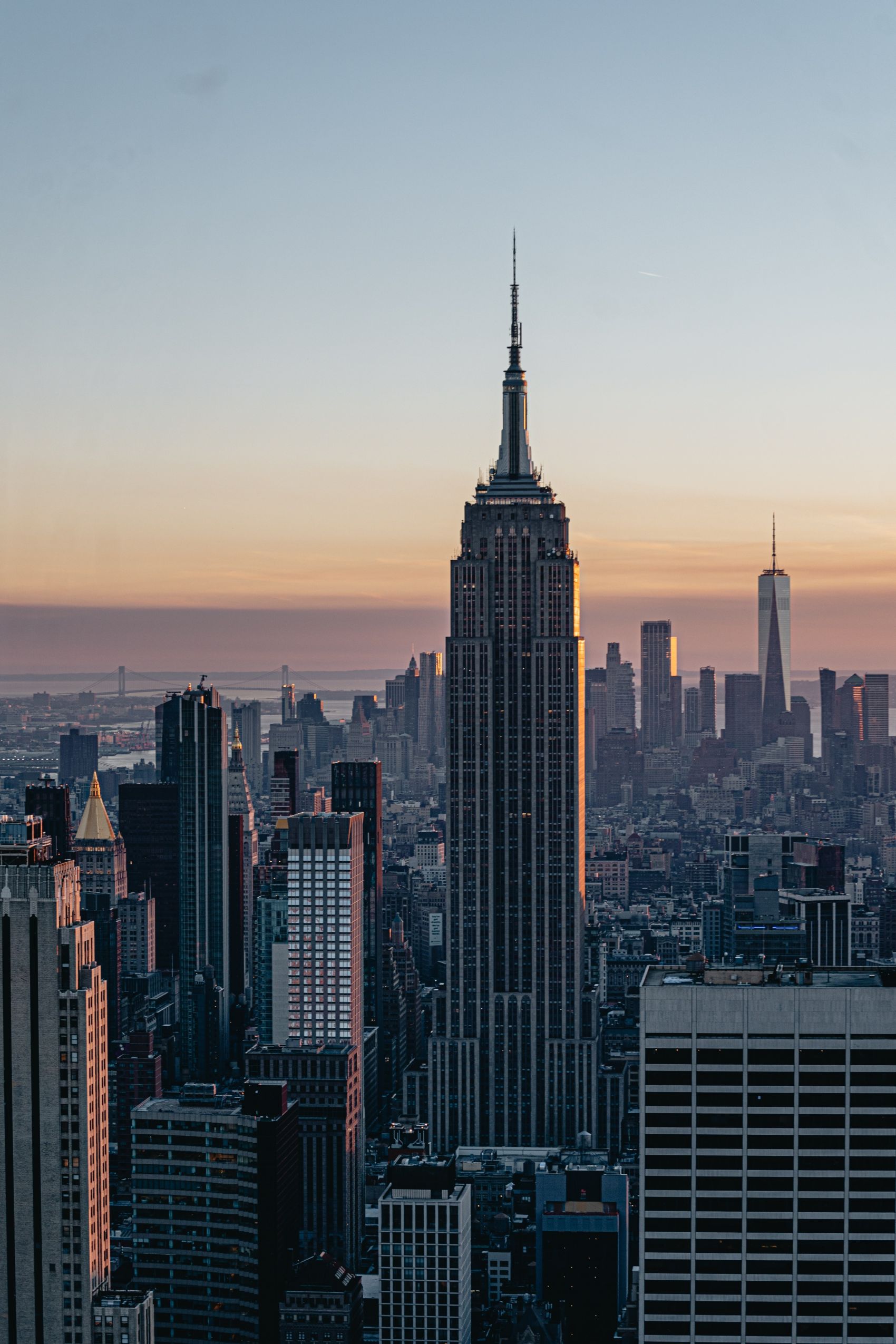 曼哈顿的早晨封面大图