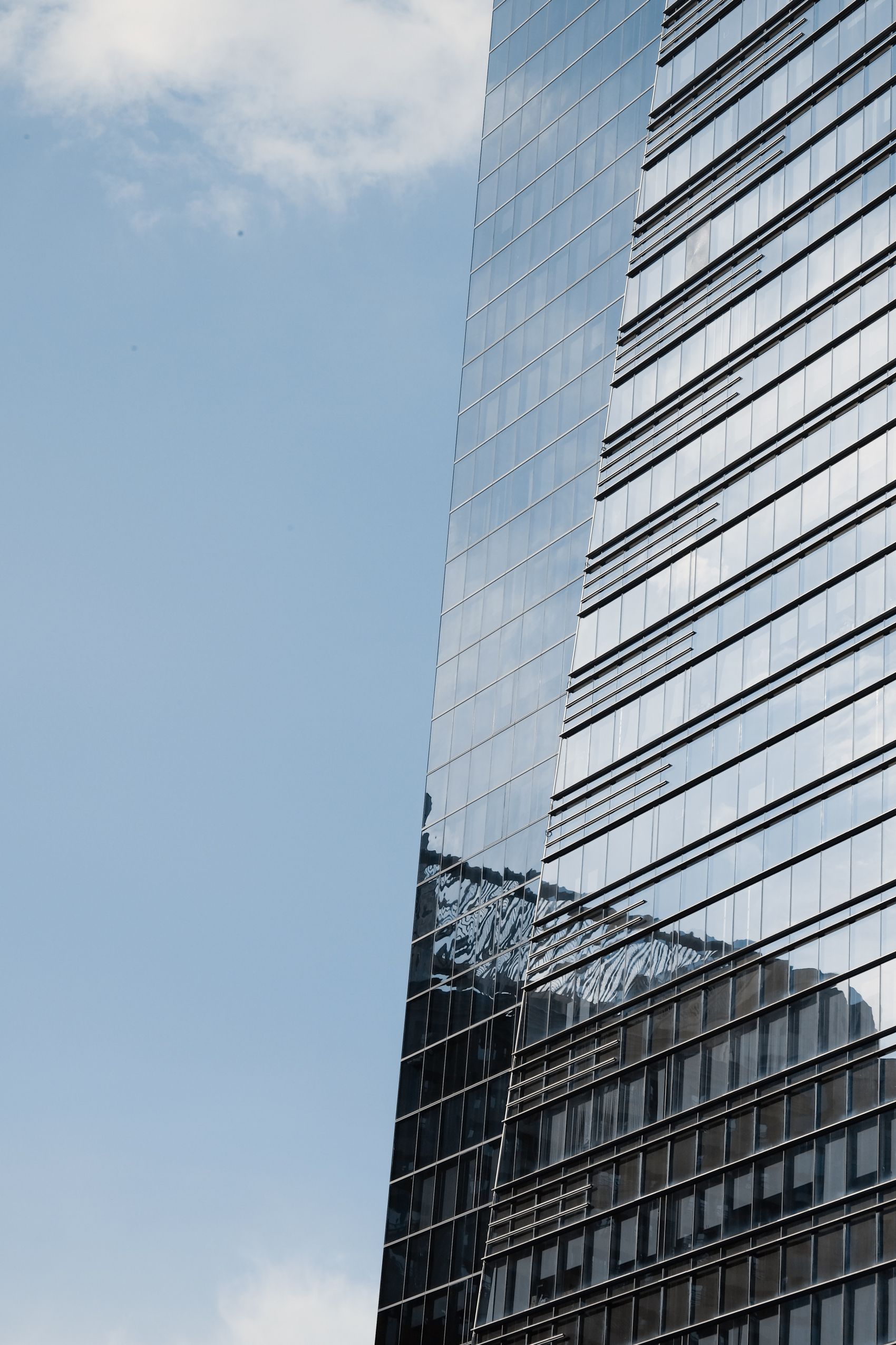 时尚办公楼写字楼幕墙图封面大图