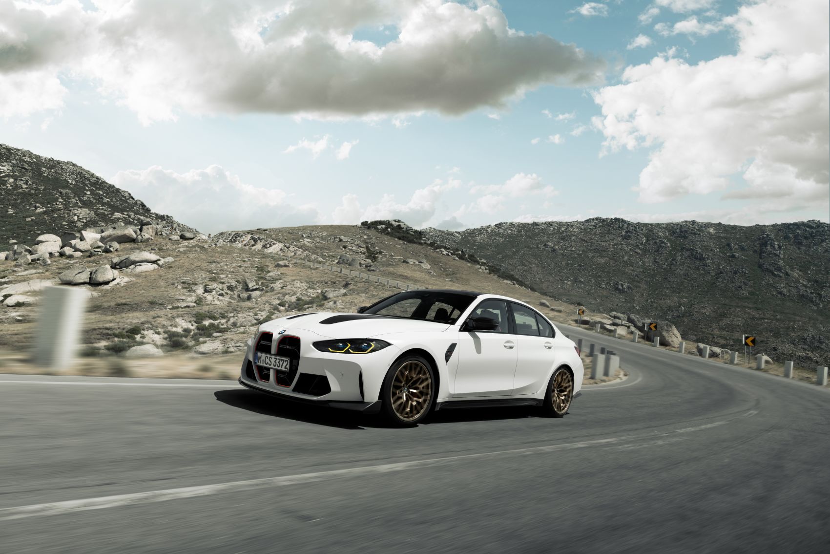 宝马M3 CS汽车图图片