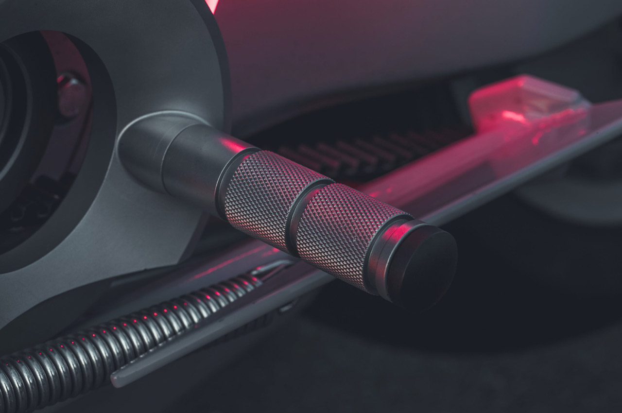 散发喷气式飞机气息动力十足的UMC-063 XP零电动摩托车---酷图编号8