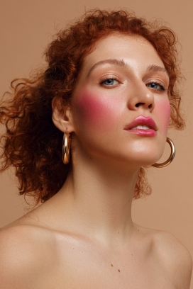 Masha-玛纱卷发女郎