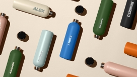 让你和你的水保持凉爽的CASETiFY水瓶