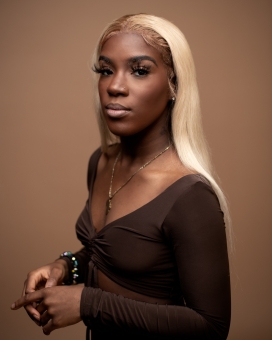 非洲金发混血美女壁纸