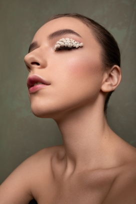 LILI-时尚彩妆美妆女郎