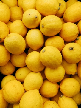 黄颜色的柠檬水果图