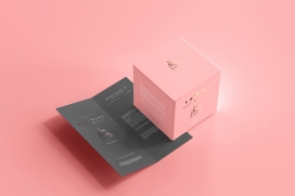 粉红色的女性护肤品盒子素材下载