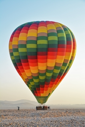 多彩的热气球图