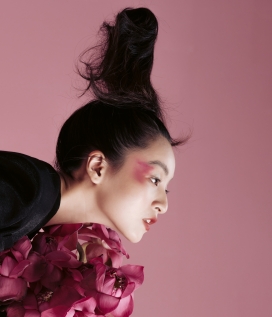 Lele-粉红彩妆人像