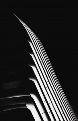 仰拍的叠加建筑图