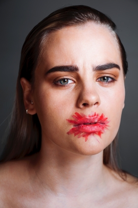 嘴巴彩绘人像女款