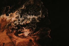 褐色液体涟漪花纹图