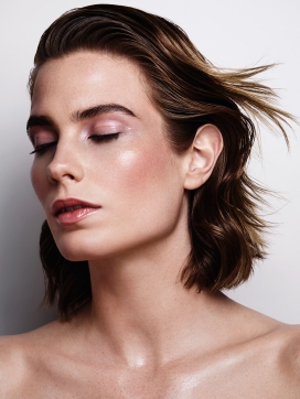 Sensai Advertorial-精致女性妆容人像