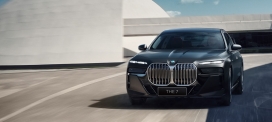 全新BMW 7系D级豪华轿车