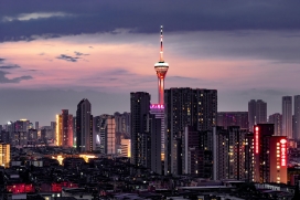 晚霞下的城市夜景美图