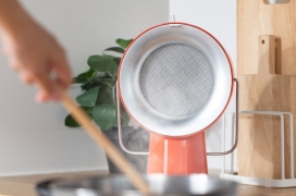 世界上第一个便携式厨房罩让您在任何地方做饭，而不必担心油烟