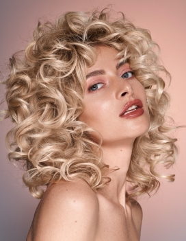 Masha Lytvynova-玛莎·利特维诺娃