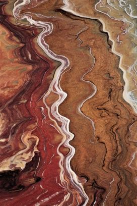 抽象的液态涟漪溪流图