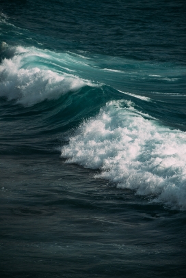 蓝色海浪海潮图