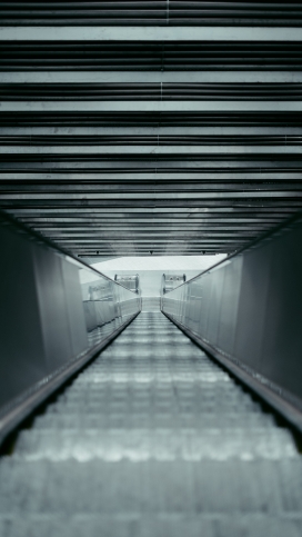 地铁地下通道图