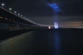 城市桥夜景图