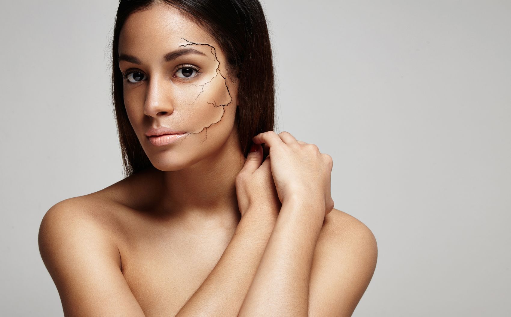 脸部开裂化妆的国外女郎图片