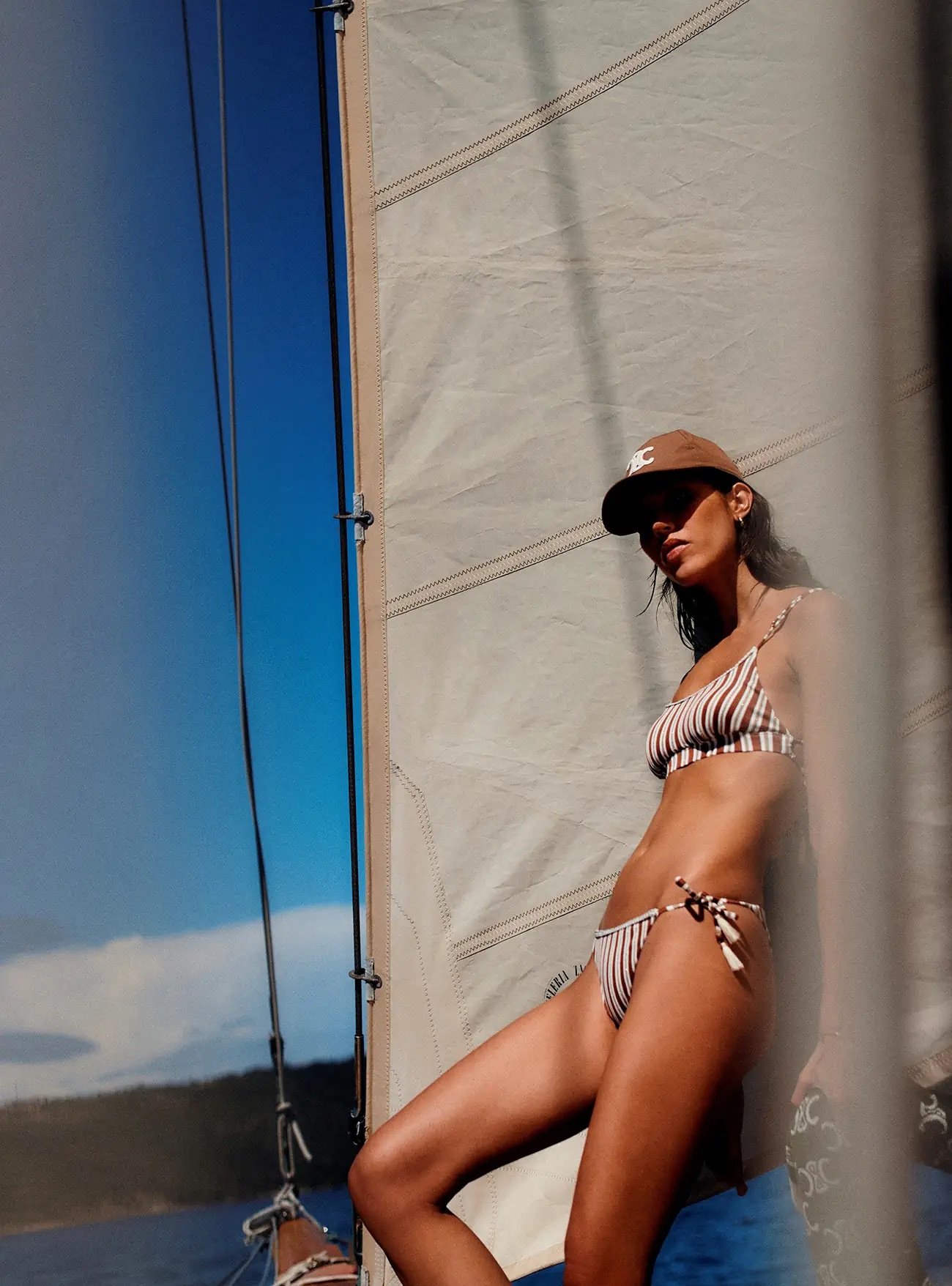 Serge Leblon为《费加罗夫人》在公海为Marilhea Peillard设计的奢华泳装---酷图编号6