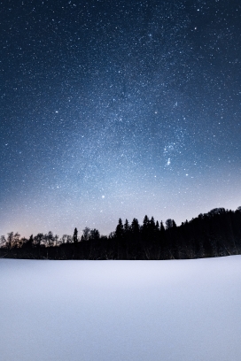 北极冬季的星空美景