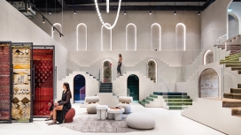 重现了令人眼花缭乱的印度阶梯井