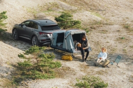 悬挂式Thule Outset可拆卸成为地面露营的屋顶式帐篷