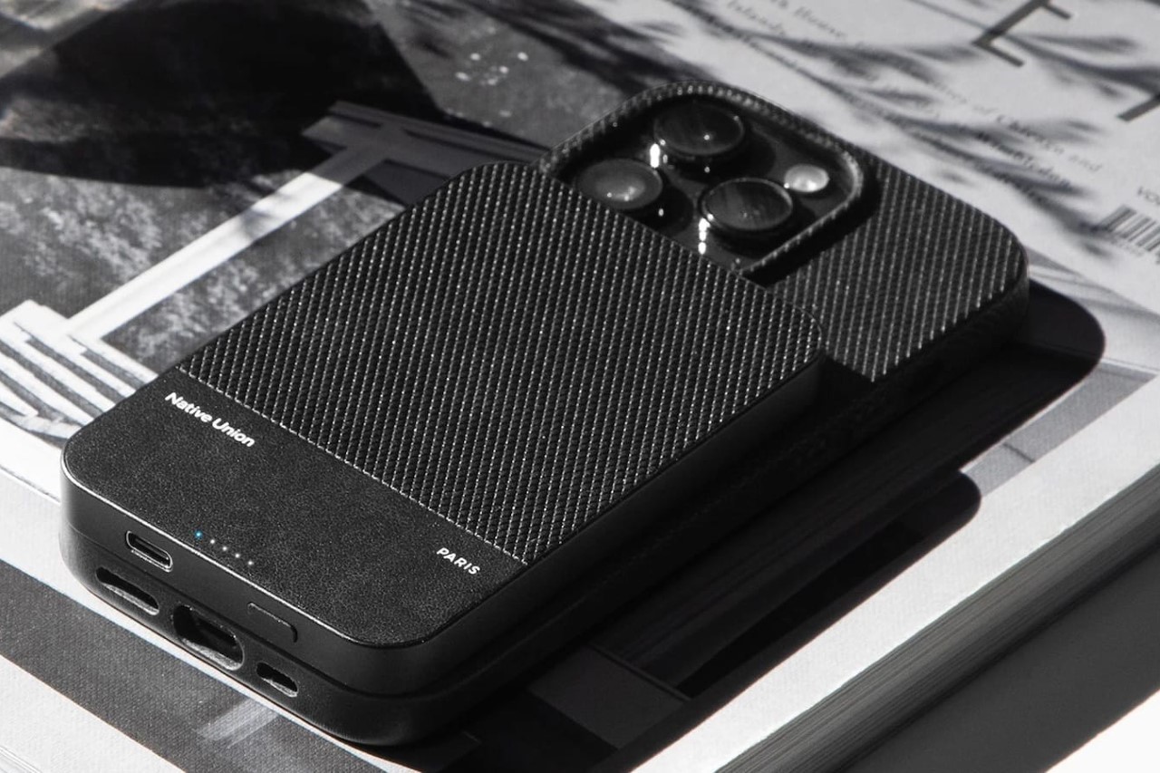 为iPhone提供额外5000毫安时电池的MagSafe充电宝---酷图编号7