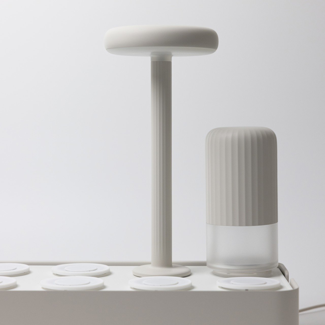 让你在家里任何地方可以种植蔬菜的便携式智能农场---酷图编号4