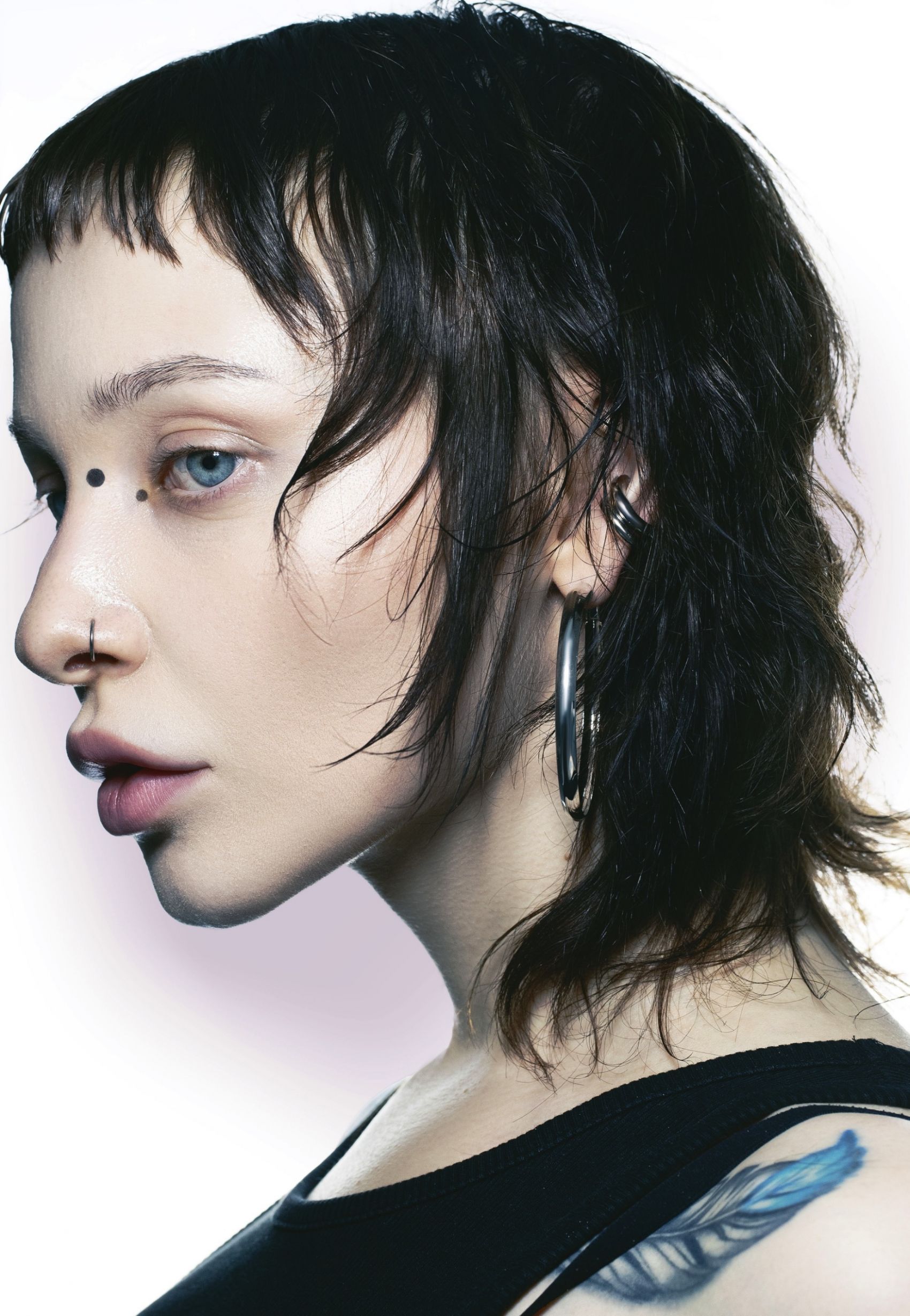 Autoportrait-芬兰女郎人像图片