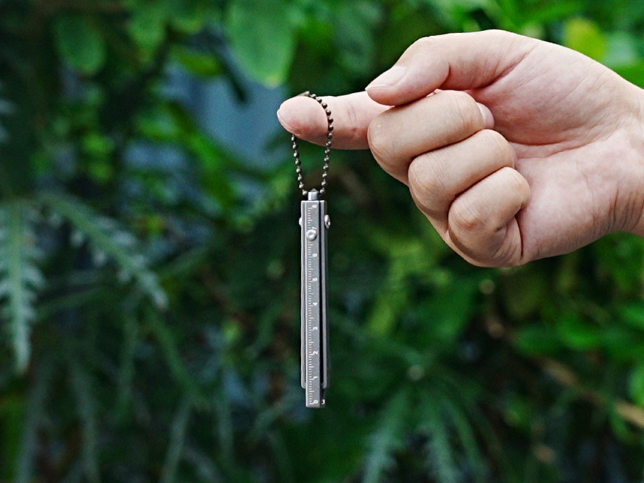 以紧凑形式包装了多功能性的6合1钛EDC螺丝刀工具---酷图编号12