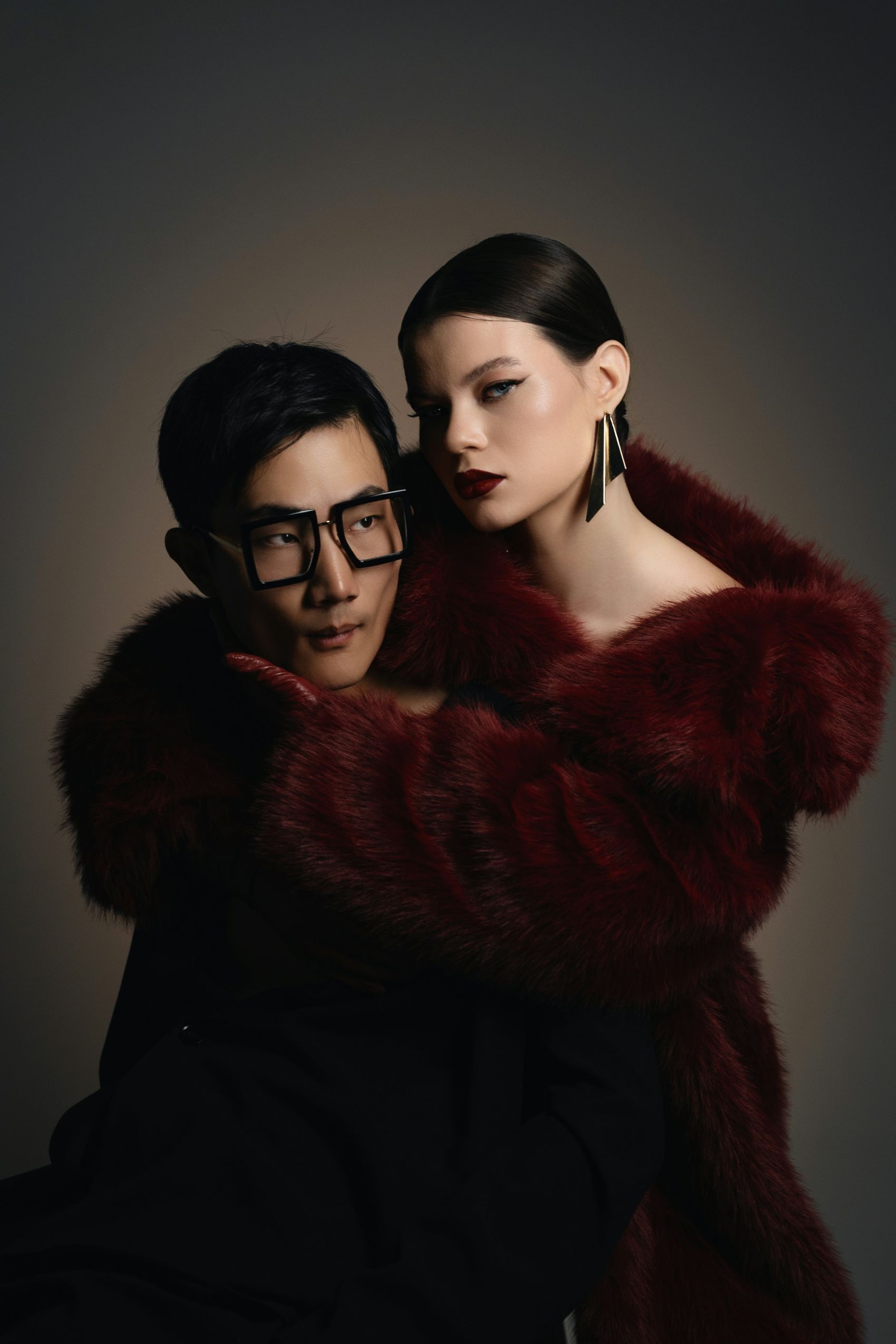 时尚情侣装人像图片