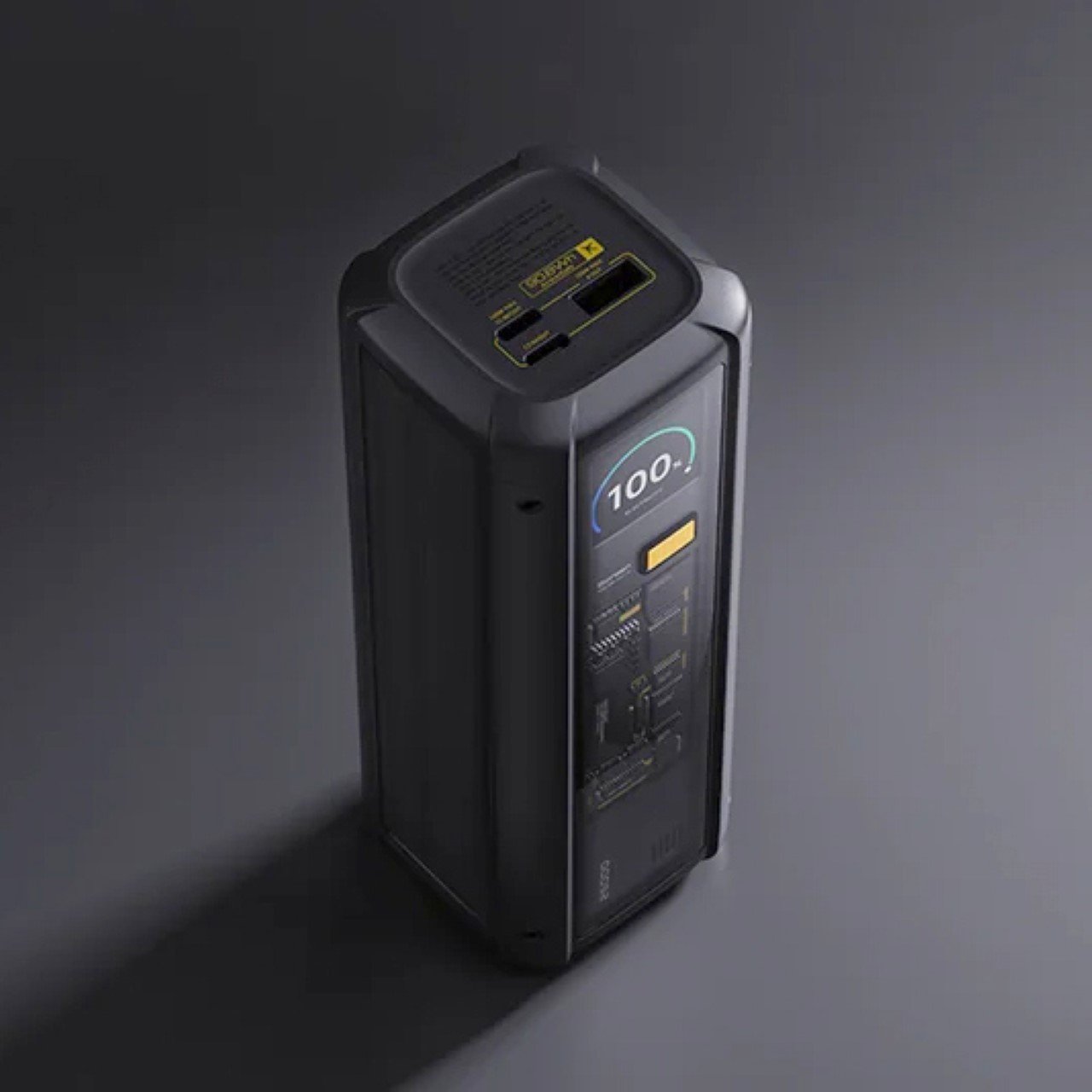 HyperCharge有三个端口:两个USB-C和一个USB-A,每个端口都针对不同的使用情况进行了优化。第一个USB-C端口达到了惊人的140W,足以处理耗电量大的笔记本电脑和高瓦数配件。第二个USB-C提供了一个稳定的45W,非常适合平板电脑或超极本,而USB-a的功率为120W,使其成为目前最强大的多端口电源之一。当所有三个端口都在使用时,电源会动态调整——一个USB-C为65W,另一个为27W,USB-a为稳定的120W——确保所有设备的均衡充电。