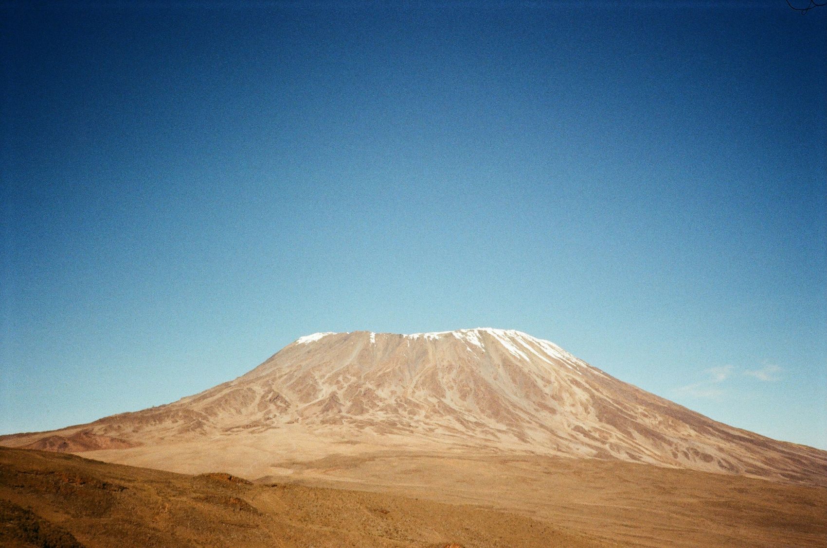 立体下的火山图片