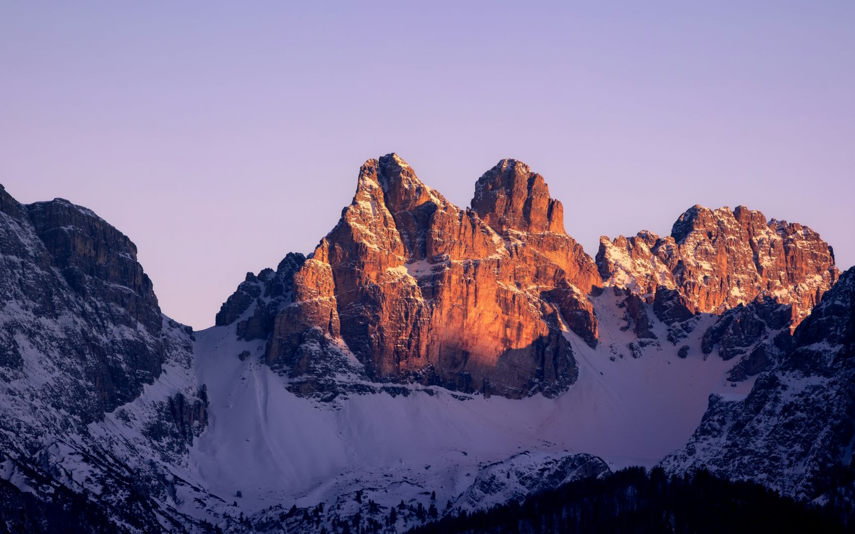 酋长山脉-苹果电脑桌面壁纸图片