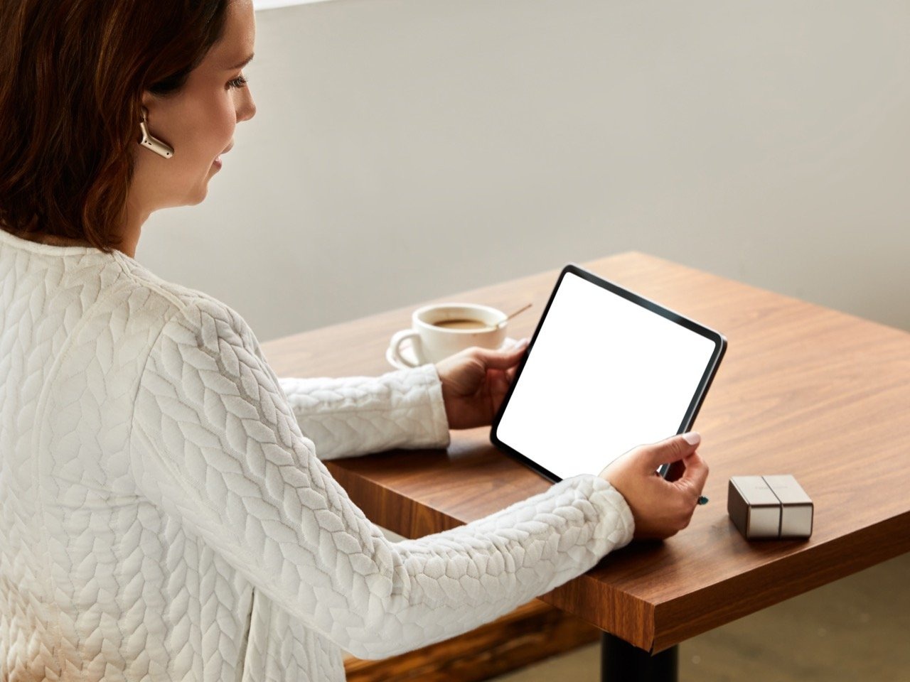 TIMEKETTLE最新的人工智能翻译耳机:IFA 2025---酷图编号4