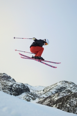 滑雪极限运动图片