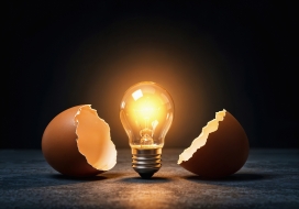 破壳而出的灯泡灯光