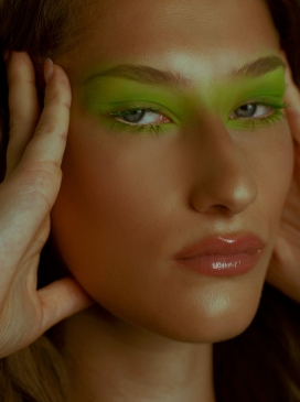 GREEN INVASION-霓虹美妆