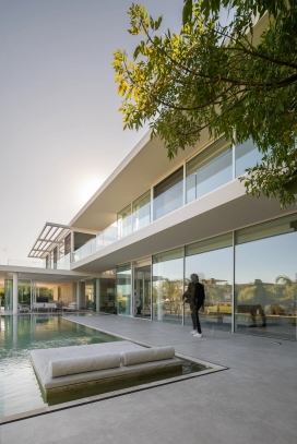 现代建筑-自然融合的空间美学