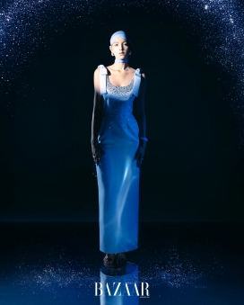 Harper BAZAAR-水晶梦-蓝调奢华造型与未来感透明服饰的视觉碰撞