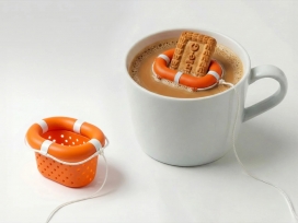 可以防止你的饼干和奥利奥饼干坍塌到饮料中的“饼干保护器”